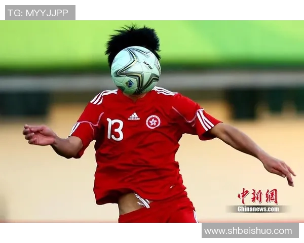 当今赛场上的黑人足球明星们展现风采与实力的精彩瞬间 当今赛场上的黑人足球明星们展现风采与实力的精彩瞬间