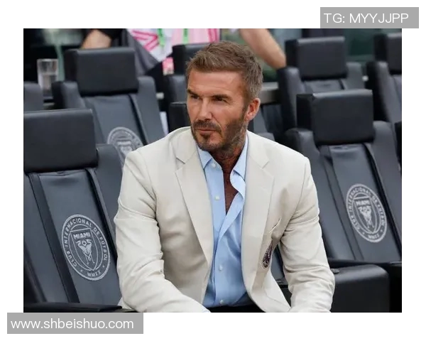 足球明星代言的酒品魅力揭秘球场外的风采与品味交融 足球明星代言的酒品魅力揭秘球场外的风采与品味交融