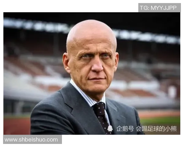 德国光头足球明星的传奇人生与赛场风采揭秘 德国光头足球明星的传奇人生与赛场风采揭秘